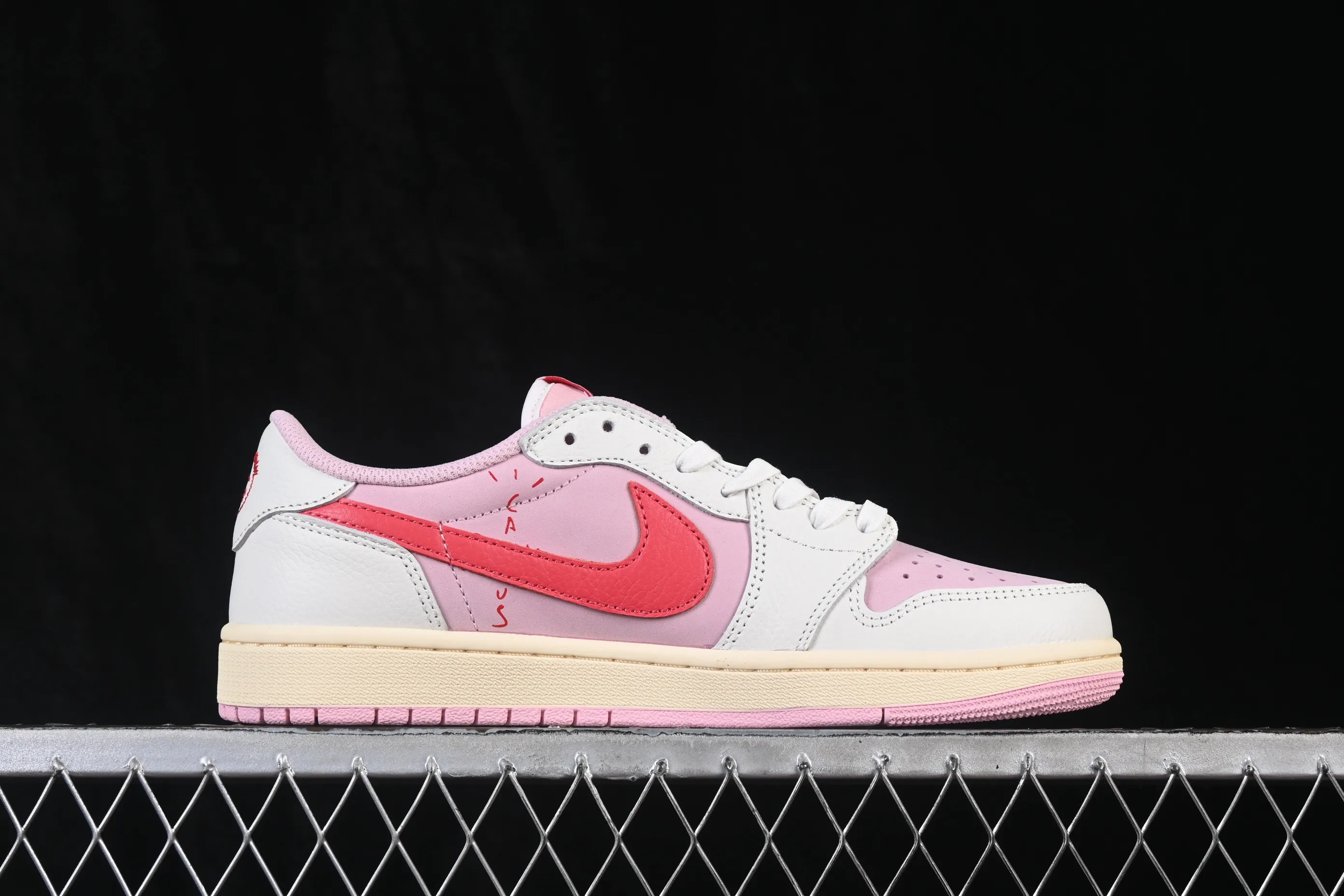 All categories Air Jordan Jordan series basketball shoes Air Jordan 1 Low ZG version Travis Scott x Air Jordan 1 Low OG AJ1 Joe 1 undercut low top full head layer IQ7604-101